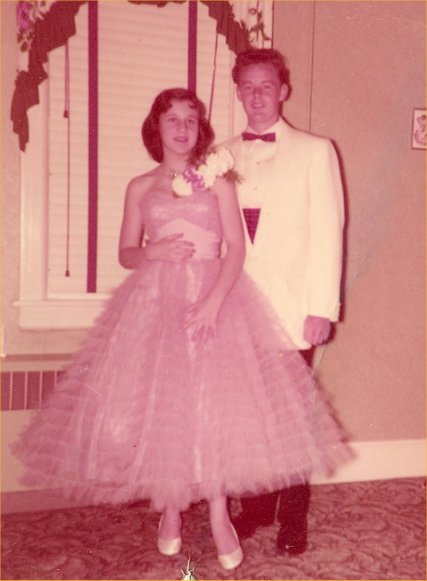 Prom51.jpg - 40071 Bytes